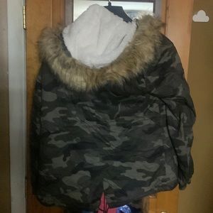 Brand new with tags attached. Camo women’s junior’s